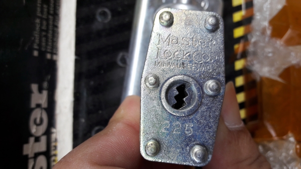 ขายแม่กุญแจMASTER Made in usa.งานเก่าเก็บแบบกลอน