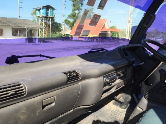 รถอีซูซุ 6 ล้อ บรรทุกน้ำมัน NQR 150 แรงม้า.  ปี 48.     สนใจติดต่อ  081 - 6079515