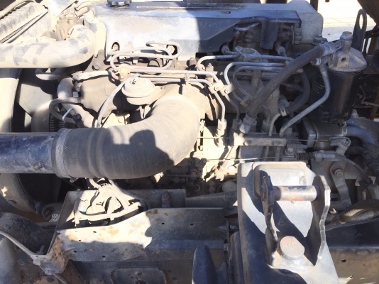 รถอีซูซุ 6 ล้อ บรรทุกน้ำมัน NQR 150 แรงม้า.  ปี 48.     สนใจติดต่อ  081 - 6079515