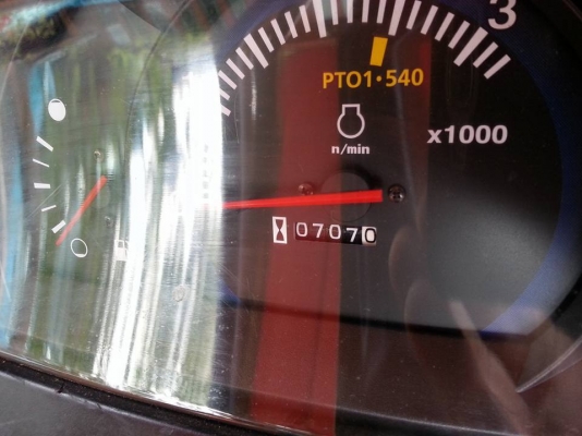 คูโบต้า L3008 4 WD ใบมีดตราช้าง ทำงาน 707 ชั่วโมง..เล่มทะเบียนพร้อม