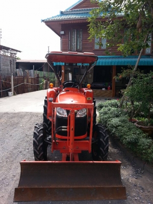 คูโบต้า L3008 4 WD ใบมีดตราช้าง ทำงาน 707 ชั่วโมง..เล่มทะเบียนพร้อม