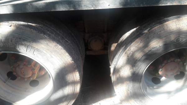 รถฮีโน่ 10 ล้อ หัวลาก เปอร์เฟีย 315 แรงม้า. ปี 50.  ( ** ขาย เฉพาะหัว. )    สนใจติดต่อ  081 - 6079515