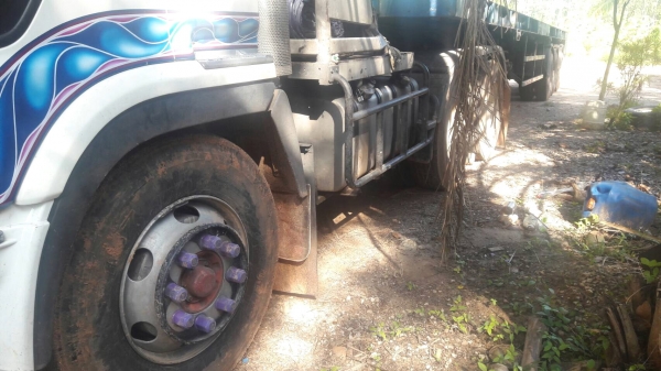 รถฮีโน่ 10 ล้อ หัวลาก เปอร์เฟีย 315 แรงม้า. ปี 50.  ( ** ขาย เฉพาะหัว. )    สนใจติดต่อ  081 - 6079515