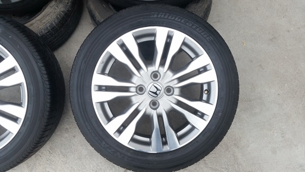 ขายล้อ HONDA City SV ขอบ16 ยาง ปี 3113 4 ล้อ ขายล้อ HONDA City SV ขอบ16 ยาง ปี 3113 4 ล้อ