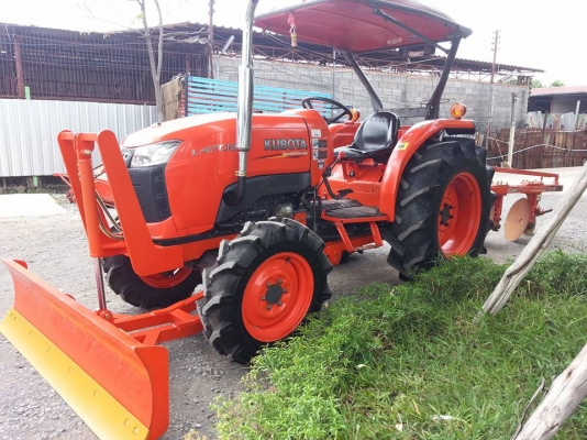 คูโบต้า L4708 4 WD ติดใบมีดดันหน้าใหม่ ผานหลังบุกตราช้าง..ทำงาน 525 ชั่วโมง..ปี 2556