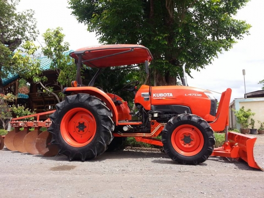 คูโบต้า L4708 4 WD ติดใบมีดดันหน้าใหม่ ผานหลังบุกตราช้าง..ทำงาน 525 ชั่วโมง..ปี 2556