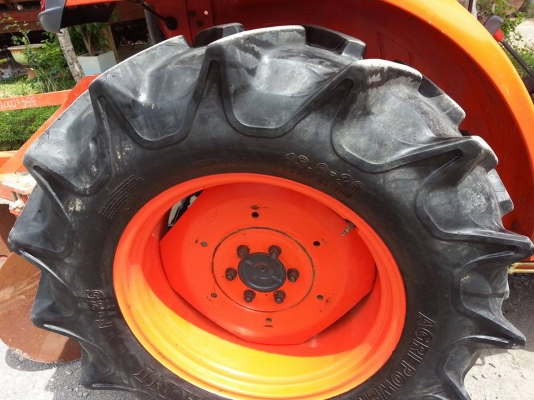 คูโบต้า L4708 4 WD ติดใบมีดดันหน้าใหม่ ผานหลังบุกตราช้าง..ทำงาน 525 ชั่วโมง..ปี 2556