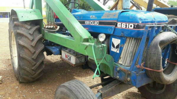 ขาย รถไถ FORD 6600 เสื้อลาย ติดคีบอวยชัยแทรคเตอร์ เล่มทะเบียนมีครบ ขาย รถไถ FORD 6600 เสื้อลาย ติดคีบอวยชัยแทรคเตอร์ เล่มทะเบียนมีครบ