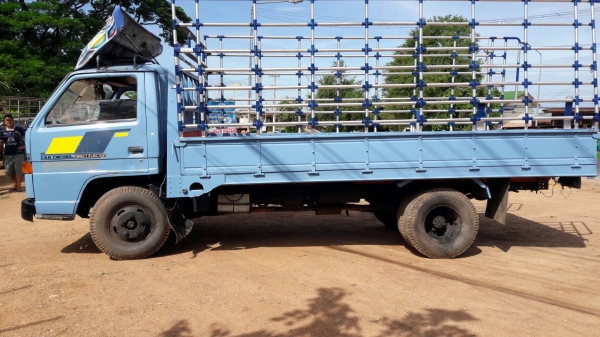 ขาย 6 ล้อ ISUZU NPR59L กระบะยาว 4.30 เมตร เครื่อง 4HF1 120 แรงม้า คัสซีสวย พวงมาลัยพาวเวอร์ ทะเบียนพร้อมโอน ขาย 6 ล้อ ISUZU NPR59L กระบะยาว 4.30 เมตร เครื่อง 4HF1 120 แรงม้า คัสซีสวย พวงมาลัยพาวเวอร์ ทะเบียนพร้อมโอน