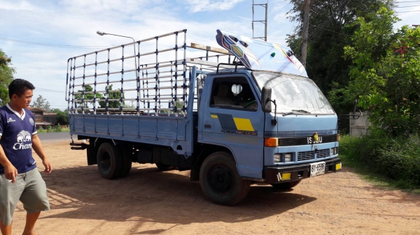 ขาย 6 ล้อ ISUZU NPR59L กระบะยาว 4.30 เมตร เครื่อง 4HF1 120 แรงม้า คัสซีสวย พวงมาลัยพาวเวอร์ ทะเบียนพร้อมโอน ขาย 6 ล้อ ISUZU NPR59L กระบะยาว 4.30 เมตร เครื่อง 4HF1 120 แรงม้า คัสซีสวย พวงมาลัยพาวเวอร์ ทะเบียนพร้อมโอน