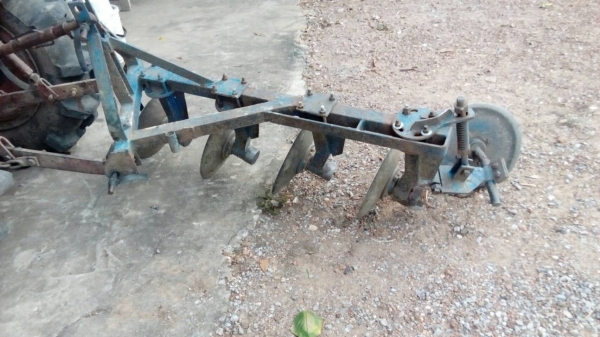 ผานบุกเบิก4ใบคับสภาพดีพร้อมใช้คับ