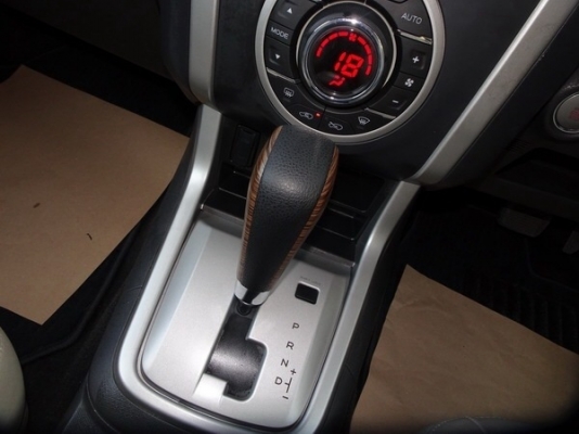 ISUZU MU-X 2.5VGS NAVI AT ปี2015 ISUZU MU-X 2.5VGS NAVI AT ปี2015