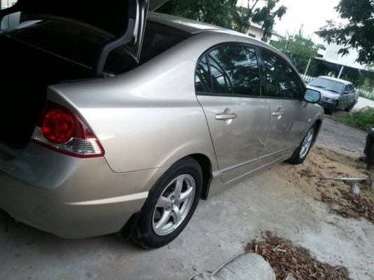 Honda civic ปี'07 สีบรอนทอง Honda civic ปี'07 สีบรอนทอง