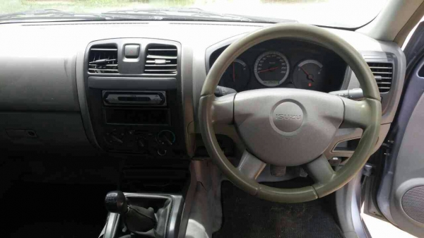 ISUZU D-MAX 2.5 สวยจัด