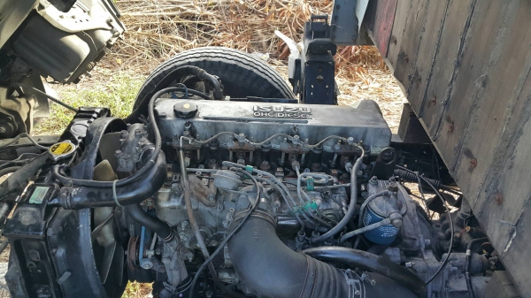 ISUZU-NPR.เครื่อง120.ฝาขาว.ยาว5เมตร..สภาพพร้อมใช้งาน.ราคา.385,000..