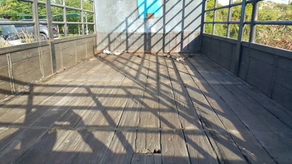 ISUZU-NPR.เครื่อง120.ฝาขาว.ยาว5เมตร..สภาพพร้อมใช้งาน.ราคา.385,000..