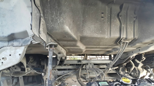 ISUZU-NPR.เครื่อง120.ฝาขาว.ยาว5เมตร..สภาพพร้อมใช้งาน.ราคา.385,000..