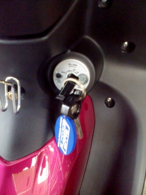 ขาย Yamaha Spark 115 i ล้อแม็ก สตาร์ทมือ เครื่องดีเดิมๆ (รถสวยมากๆ กุญแจมี 2 ดอก) รถวิ่งไปเจ็ดพันกว่าโล เล่มพร้อมชุดโอน