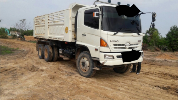 ขายดาว์น 350,000 Hino Mega 380 ปี 57 วิ่ง 62,000 กม  คงเหลือ 38 งวด &times;50,841 บาท = 1,931,958 บาท ( เปลี่ยนสัญญา)  090-772-3710 090-772-3708