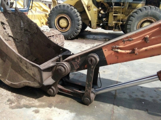 HITACHI EX 200-1 LC บูมอามร์ยาวมีไลหัวหัววายร์โบหรือหัวเบเกอร์เครื่องดี ปั้มแรง เอวแน่น ช่วงล่างเต็มสภาพเก่านอก(ซื้อเก่านอกมาใช้งานเดียว) HITACHI EX 200-1 LC บูมอามร์ยาวมีไลหัวหัววายร์โบหรือหัวเบเกอร์เครื่องดี ปั้มแรง เอวแน่น ช่วงล่างเต็มสภาพเก่านอก(ซื้อเก่านอกมาใช้งานเดียว)