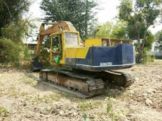 KOMATSU pc 200-3 เครื่องดี ปั่มแรง ช่วงล่างดี รถสวยพร้อมใช KOMATSU pc 200-3 เครื่องดี ปั่มแรง ช่วงล่างดี รถสวยพร้อมใช