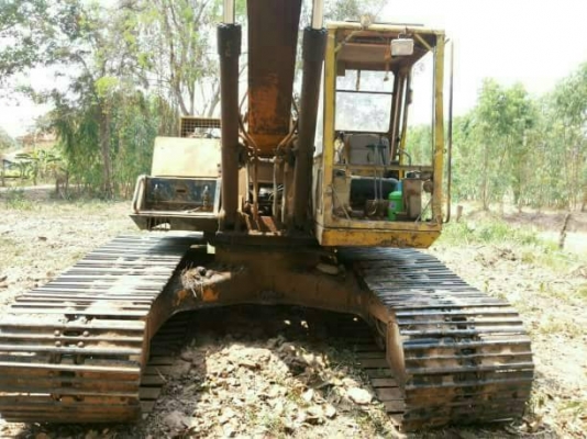 KOMATSU pc 200-3 เครื่องดี ปั่มแรง ช่วงล่างดี รถสวยพร้อมใช KOMATSU pc 200-3 เครื่องดี ปั่มแรง ช่วงล่างดี รถสวยพร้อมใช