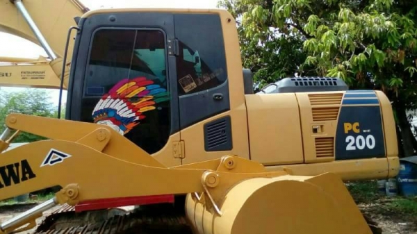 Komatsu 1,490.000บาท PC200 รุ่น 8 ทำงาน 1×.××× ชั่วโมง เครื่องดี ปัมดี ไฟฟ้าครบ เอกสารเล่มทะเบียนรถสวยพร้อมใช้ เอกสารพร้อมโอน Komatsu 1,490.000บาท PC200 รุ่น 8 ทำงาน 1×.××× ชั่วโมง เครื่องดี ปัมดี ไฟฟ้าครบ เอกสารเล่มทะเบียนรถสวยพร้อมใช้ เอกสารพร้อมโอน