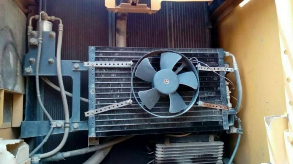 Komatsu 1,490.000บาท PC200 รุ่น 8 ทำงาน 1&times;.&times;&times;&times; ชั่วโมง เครื่องดี ปัมดี ไฟฟ้าครบ เอกสารเล่มทะเบียนรถสวยพร้อมใช้ เอกสารพร้อมโอน