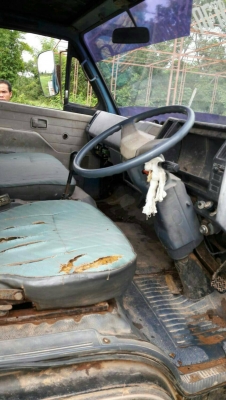 ISUZU NPR59LU5M  245,000 บาท ปี 36ยาว 4.2 เมตร เครื่อง 4BE1-110 แรง  หัวบาง ยางดี คัสชี เอกสารเล่มทะเบียน (สกลนคร)