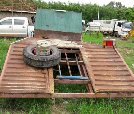 ISUZU NPR59LU5M  245,000 บาท ปี 36ยาว 4.2 เมตร เครื่อง 4BE1-110 แรง  หัวบาง ยางดี คัสชี เอกสารเล่มทะเบียน (สกลนคร)