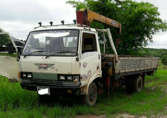 Hino KM779 ติดเครน 2.5 ตัน 295,000 บาท เครื่อง WO4D-117 แรง  คีสชีสวย เล่มทะเบียน (สกลนคร)