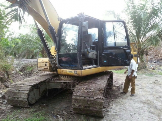 ขาย 2,250,000 CAT 320 D ทำงานน้อย 3,500 ชม รถสวยพร้อมใช้เอกสารเล่มทะเบียนพร้อมโอน(เหมือนรถใหม่) ขาย 2,250,000 CAT 320 D ทำงานน้อย 3,500 ชม รถสวยพร้อมใช้เอกสารเล่มทะเบียนพร้อมโอน(เหมือนรถใหม่)