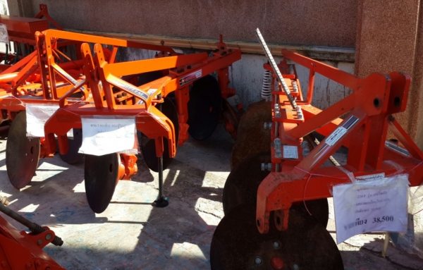 อุปกรณ์ตราช้าง หลายรายการครับ