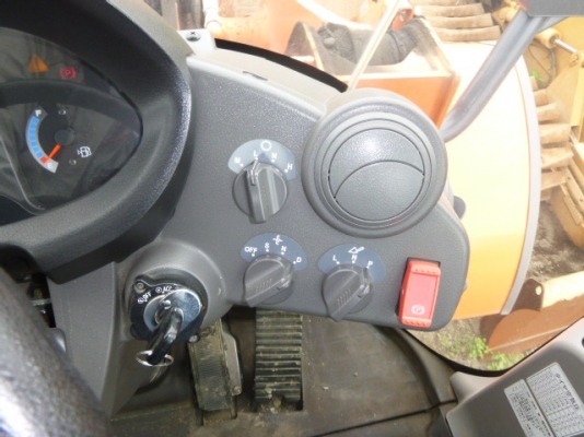 ขายรถตัก HITACHI ZW220 ขายรถตัก HITACHI ZW220