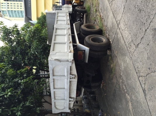 ขายสิบล้อดั้ม2เพลา ฮีโน่สภาพสวยมาก