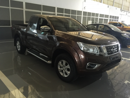 NISSAN ดาวเพียง 9,900 บาท จบออกรถได้เลย