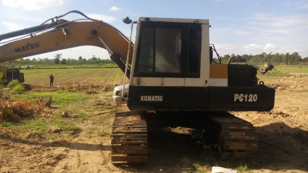 ขายรถแม็กโค โคมัสสุ PC120-3 ขายรถแม็กโค โคมัสสุ PC120-3