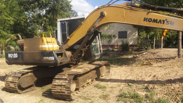 ขายรถแม็กโค โคมัสสุ PC120-3