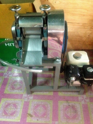 เครื่องคั้นน้ำอ้อยมือสองพร้อมใช้ 11,500บาท 0835662999