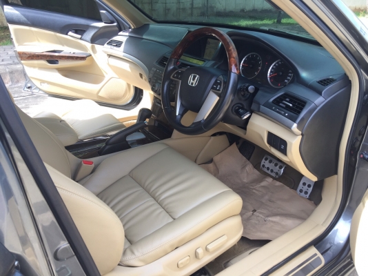 honda accord 2.4el navi สีเทาดำ ปี 2008 รถสวยมีเสน่ห์ น่าใช้