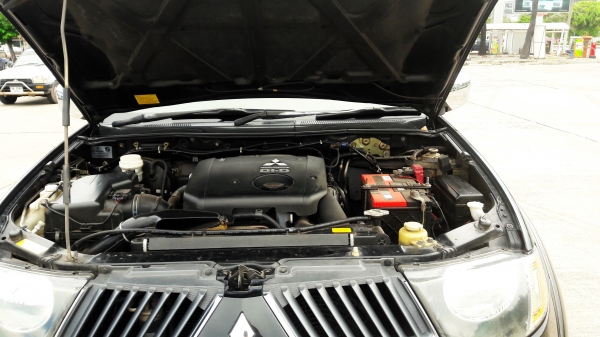 MITSUBISHI TRITON DOUBLECAB 3.2 GLS 4WD เกียร์ออโต้ ปี 05 MITSUBISHI TRITON DOUBLECAB 3.2 GLS 4WD เกียร์ออโต้ ปี 05