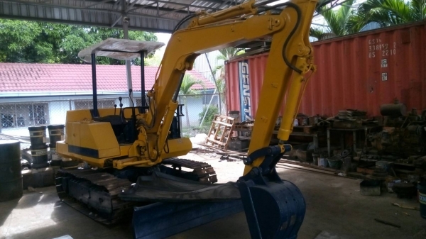 ขายรถแมคโค PC-30-5 เช็คใหม่หมดรถพร้อมใช้ โซ่อัดบุ้ชใหม่ปํ้มใหม่หม้อนํ้าใหม่บุ้งกี่ใหม่ สป๋อกเก็ตใหม่ ซีลกะบอกเปลี่ยนใหม่