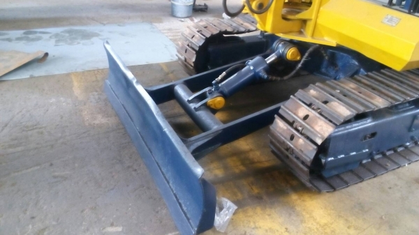 ขายรถแมคโค PC-30-5 เช็คใหม่หมดรถพร้อมใช้ โซ่อัดบุ้ชใหม่ปํ้มใหม่หม้อนํ้าใหม่บุ้งกี่ใหม่ สป๋อกเก็ตใหม่ ซีลกะบอกเปลี่ยนใหม่