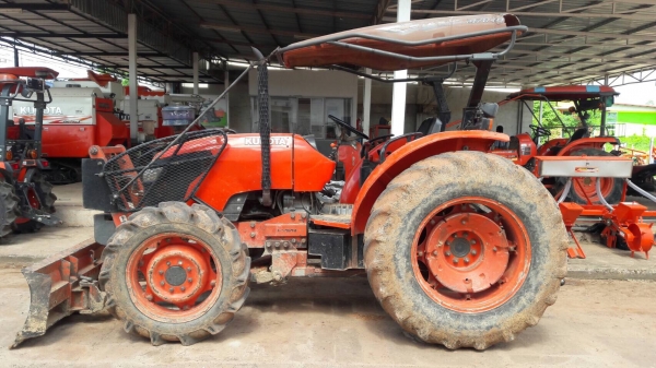 Kubota M7040 ใบดัน หาง6 ปี51 เล่มพร้อม