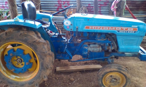 รถไถฮีโนโมโต้23แรงพร้อมเครื่องหยอด