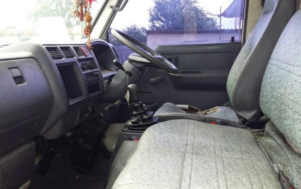 หกล้อ ฮีโน่ DUTRO136ยูโร2ปี46ช่วงยาว4.30ม บรรทุกตู้เเห้ง สภาพดีสวยพร้อมใช้งาน ทะเบียนพร้อมโอน หกล้อ ฮีโน่ DUTRO136ยูโร2ปี46ช่วงยาว4.30ม บรรทุกตู้เเห้ง สภาพดีสวยพร้อมใช้งาน ทะเบียนพร้อมโอน