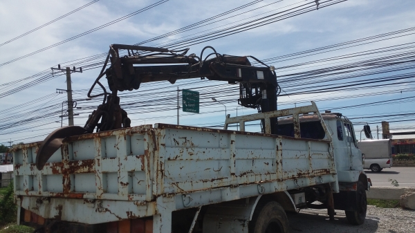 6ล้อรถคีบคัสซีสวยครับ