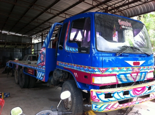 สิบล้อFM3H 195 แรงม้า 2 เพลา