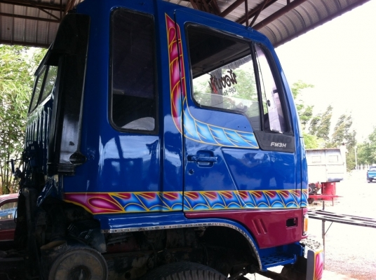 สิบล้อFM3H 195 แรงม้า 2 เพลา