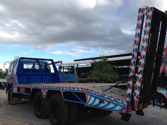 สิบล้อFM3H 195 แรงม้า 2 เพลา